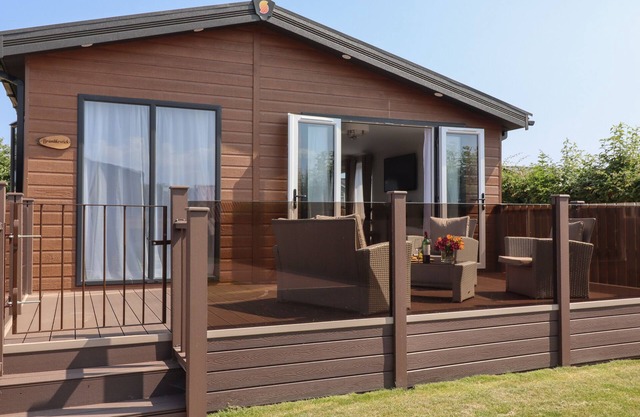 BRAMBLEWICK, pet friendly, with a garden in Staithes
