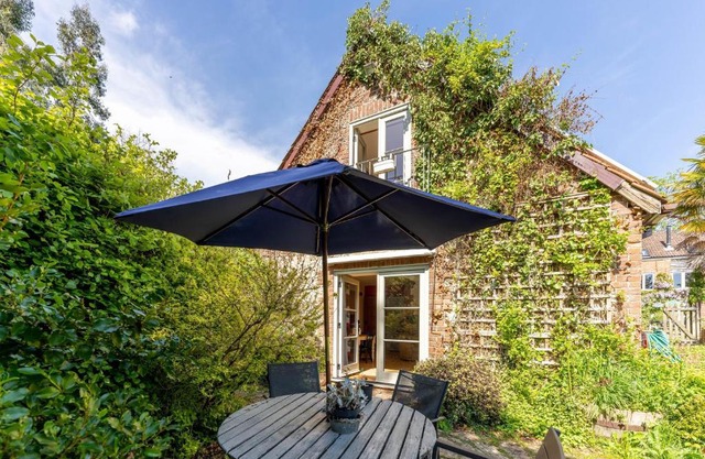 Bramley Cottage
