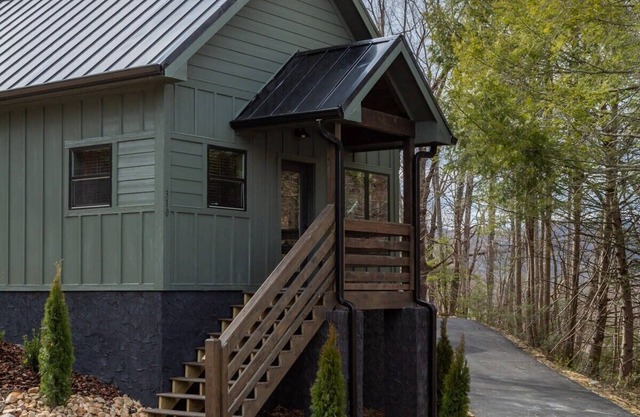 Brand New/1.4Miles2DowntownGatlinburg/Hot Tub