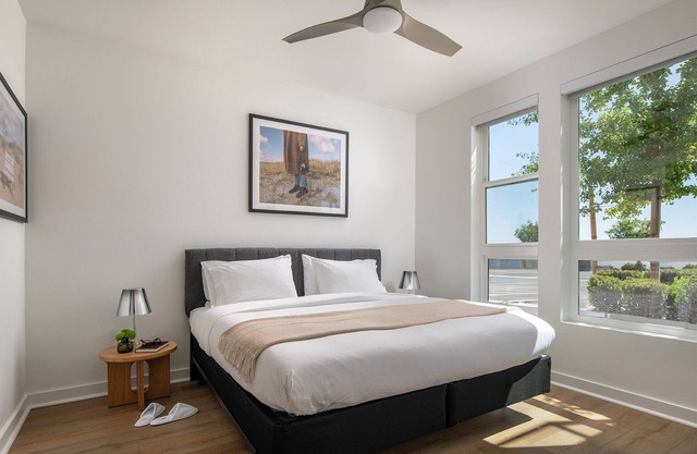 Brand New 1-Bedroom Luxury Serviced Apartment Near Strip