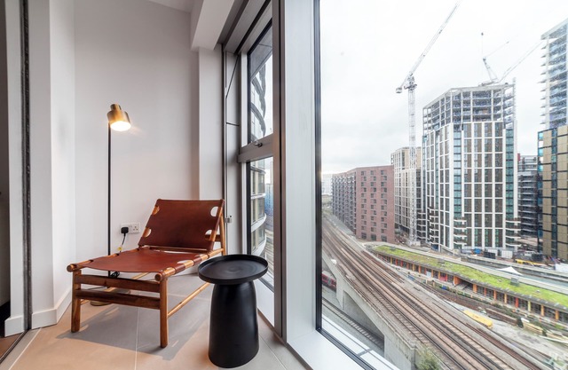 Brand New 2BDR 2BTR apt, BPS Shop Mall