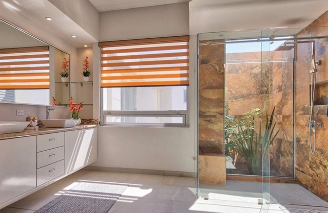 Brand new 3 bed/3bath home in the heart of Ensenada!