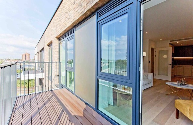 Brand new , AC Luxury 2bed 2 bathrooms spacious