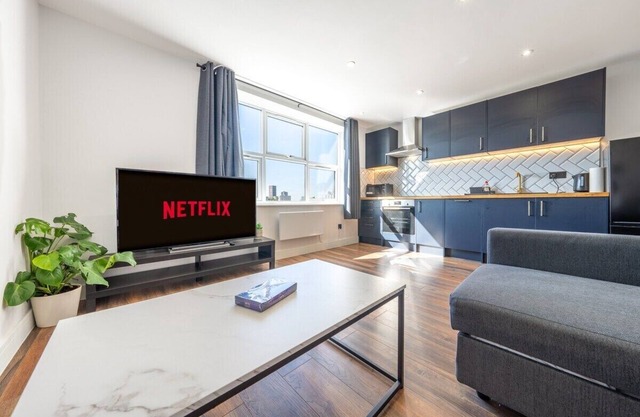 Brand New Apt Sleeps 5 - Zone 2