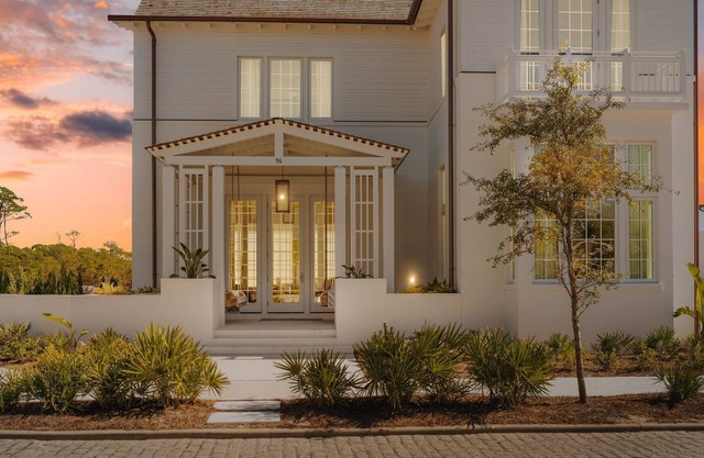 Brand New Beautiful Villa on 30a inside Beautiful Kaiya subdivision.