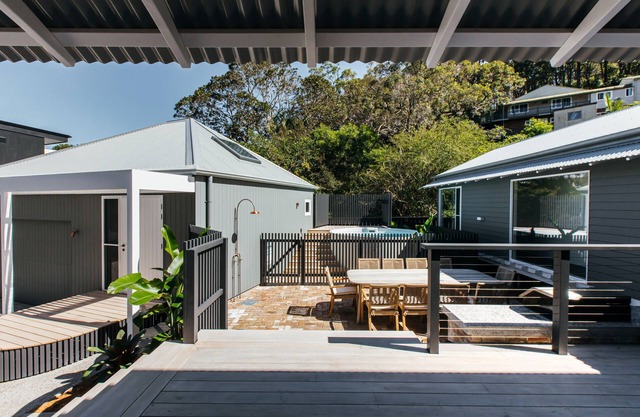 Brand new boutique, bayside cottage w/sauna + plunge pool