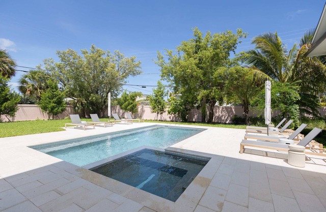 Brand New Build Larkshine House - Pool