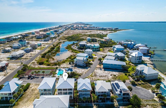 Brand New Caribbean Isle showplace. The newest home in Navarre. Exceptional.