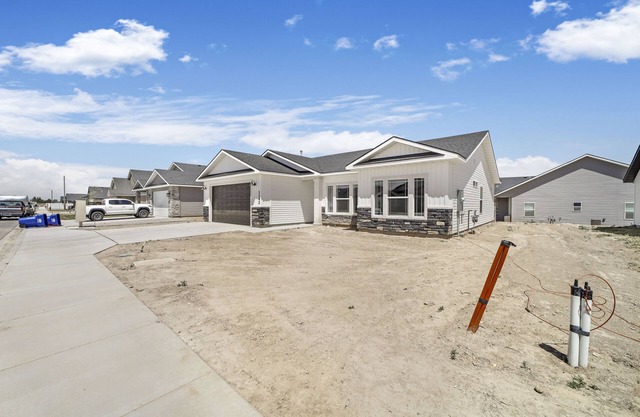 ✨ Brand NEW construction house in Sunterra ☀️