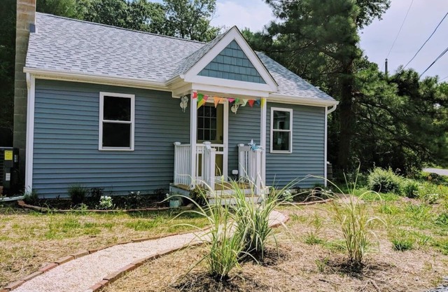 Brand New Cottage à quelques pas de la plage!