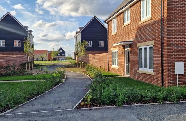 Brand new Entire 4-Bed House in Peterborough