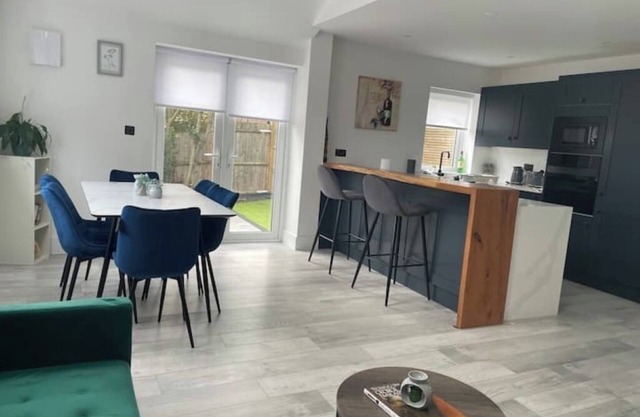 Brand New Family House with free parking