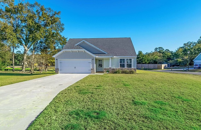 BRAND NEW, fully furnished 3 bedroom, 3 bathroom home in Ocean Springs!