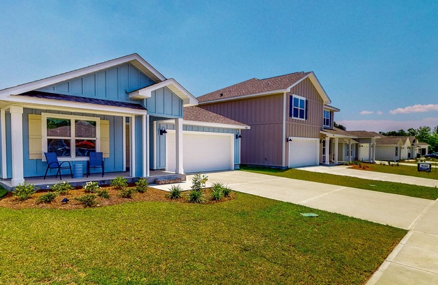 Brand-New Home with a Large Yard, Grill, Kitchen