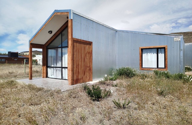 Brand new house! Very comfortable. Near bus terminal. Quiet & safe neighborhood