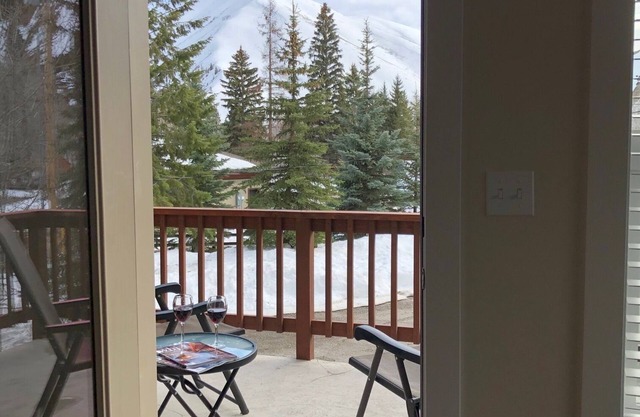 Toute nouvelle retraite loft avec vue imprenable sur la montagne