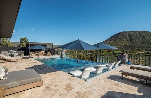 Brand-New Luxe Home w/ Stunning Resort-Style Oasis