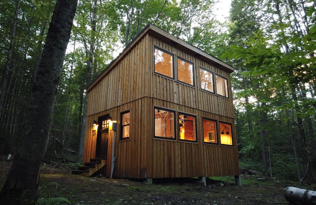 Brand New Luxury “Tiny” House, Immersed In Nature