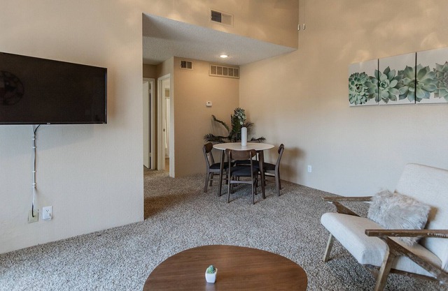 Brand New Midland Flat + Pool