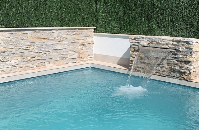 Villa neuve et moderne avec piscine privée