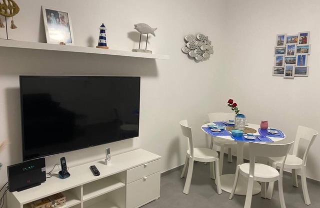 Brand new one-bedroom apartment in the historic center of Sottomarina, murazzi area.