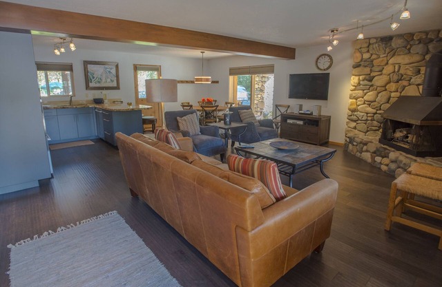 Tout Neuf! Rénové 2 lit condo. Ce est le meilleur emplacement dans Ketchum!