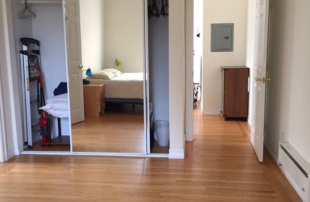 Brand New rénové détaché un niveau deux chambre à coucher deux unité de bain