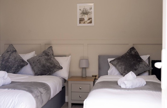 Brand New Studio Gem| Sleeps 3