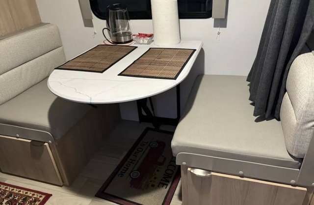 Brand new Tiny and Cozy camper in Los Angeles