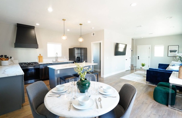 BRAND NEWLY BUILT Gorgeous & Spacious House