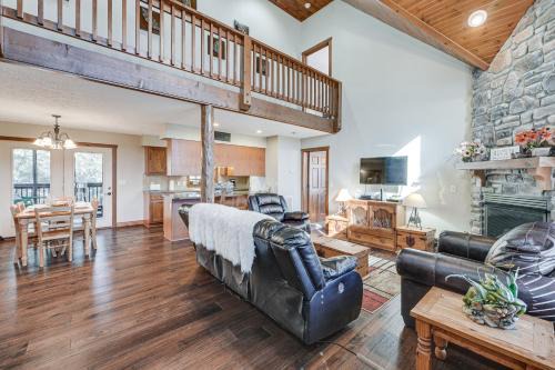Branson Resort Getaway - Near Branson Strip!