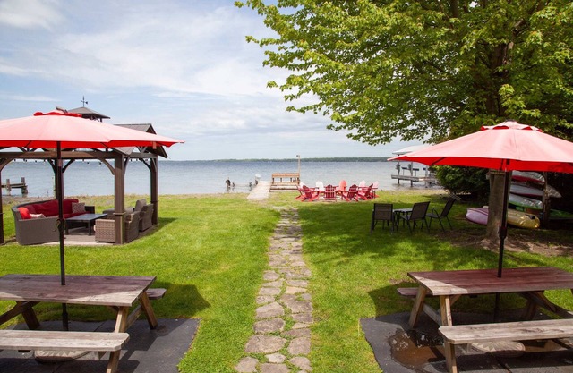 Superbe maison sur le lac Seneca! Vues à couper le souffle