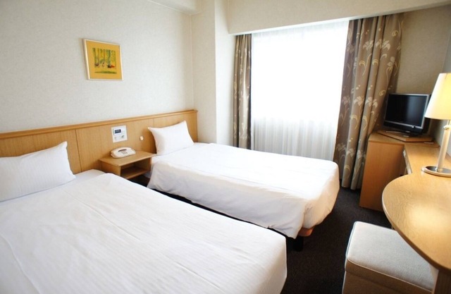 Breakfast included Economy twin nonsmoking 18 / Osaka Ōsaka