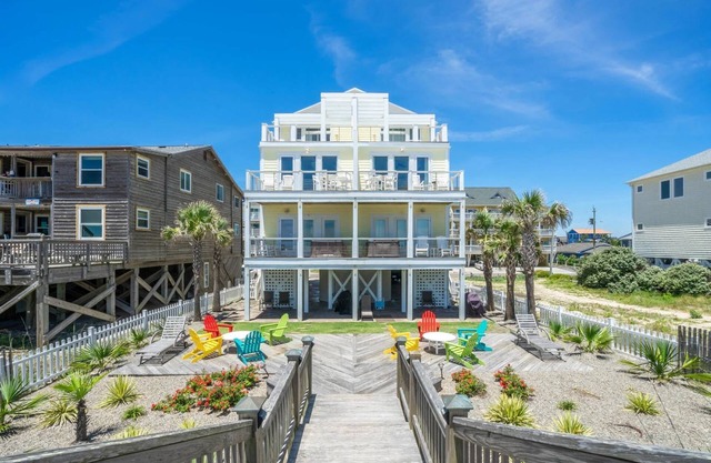 Breakin' Free North and South - 8 Bedroom Pet-Friendly Oceanfront Home