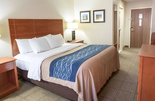 Breathtaking Rm for Luxurious Stay! Free Wi-Fi