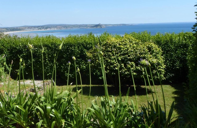 Breathtaking Sea Views Modern Luxury Spacious Apt, Garden, Parking