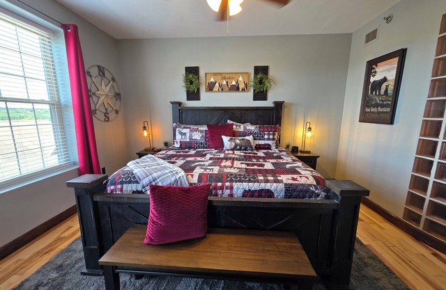 Watch the mountains bloom with amazing sunsets from the wraparound balcony!