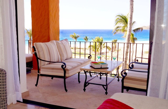 Une vue imprenable sur la mer de Cortez depuis chaque chambre!