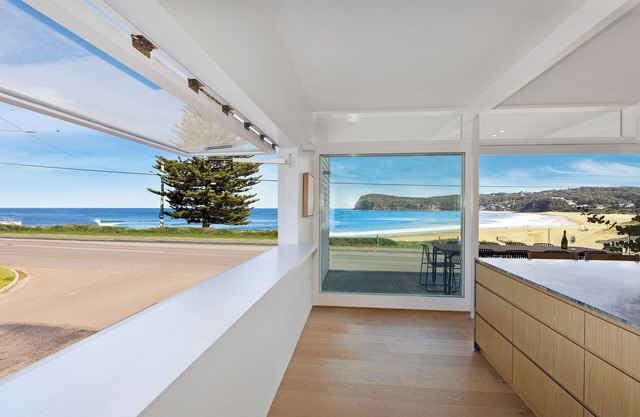 Breathtaking views Copacabana from your Ultimate Luxury Beach House