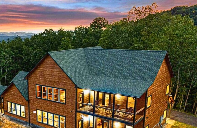 Amazing Mountain Views | Indoor Pool | Game Room