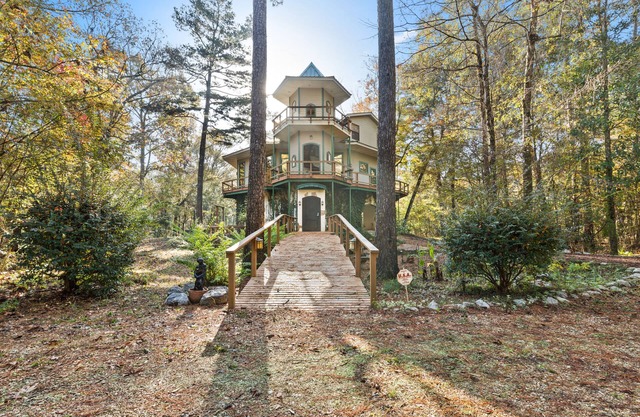 À couper le souffle, Wooded River Retreat "Isle Of View"