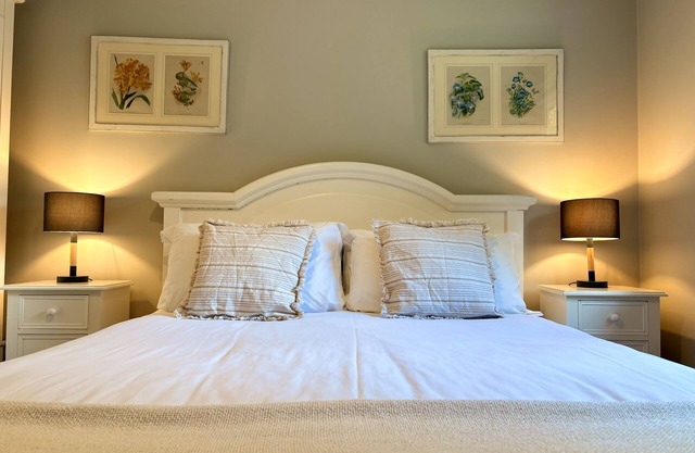 Bredy a Beautiful Dorset Couples Cottage Dog Friendly