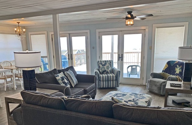 Breeze - Island Realty