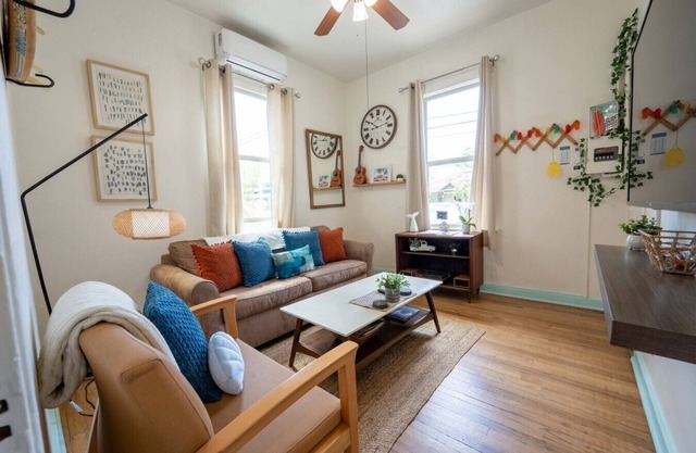 Christmas Festival 1BR Oasis Steps to UofA Fun