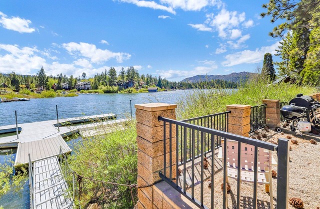 * CHALET MEUBLE LACSIDE ~ Promenade en ville / Marina ~