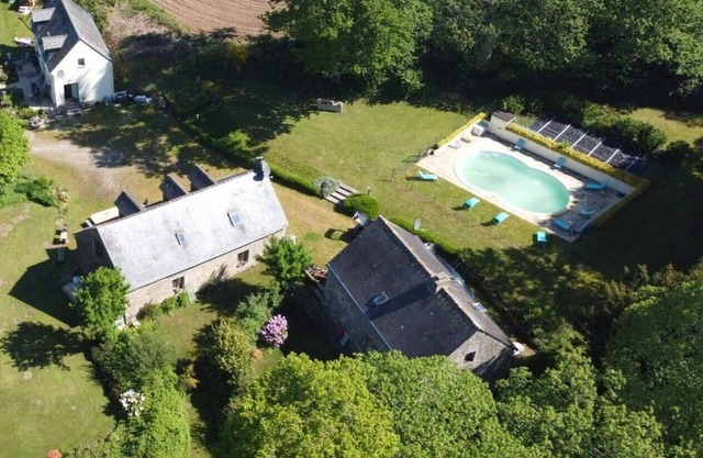 ----Hameau breton 20 personnes----
