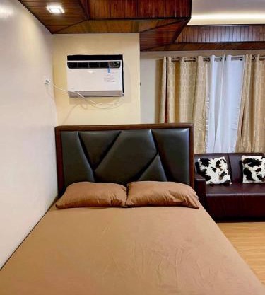 Bria Flats Condominium Azure