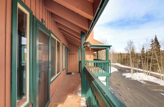 Brian Head Condo: Walk to Giant Steps Ski Lifts!