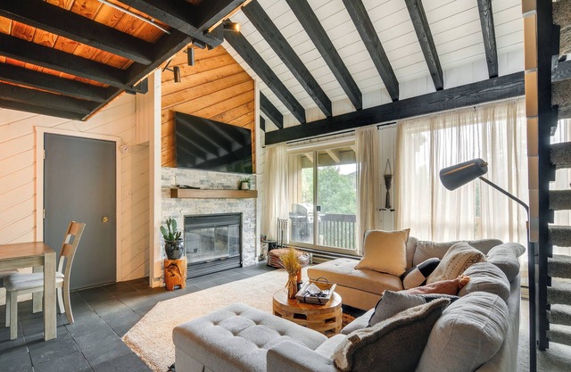 Brian Head Vacation Rental: Walk to Giant Steps!