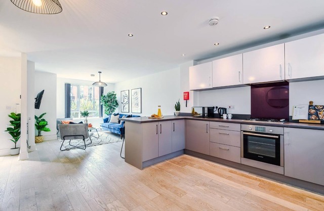 Bridgewater House | by Truestays ® Serviced Accommodation